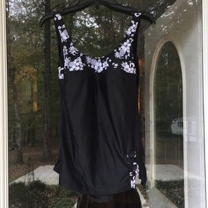 NWOT BLAIR BLACK AND WHITE BATHING SUIT